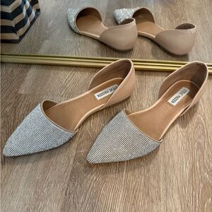 Steve Madden Women's Beige and Silver Disco Flats